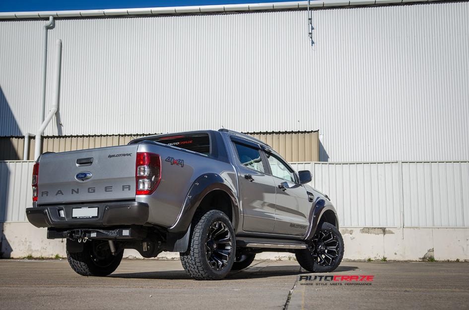 FORD RANGER ASSAULT GLOSS BLACK MILLED ACCENTS